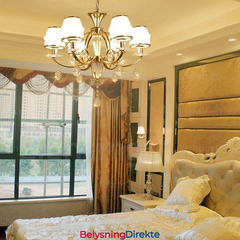 Nordisk Lysekrone Med 6 Lys Og Glassskjerm