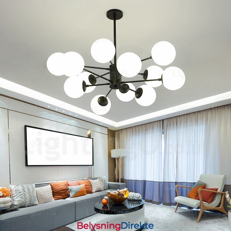 Nordisk Lysekrone Med 12 Lys Og Glassskjerm