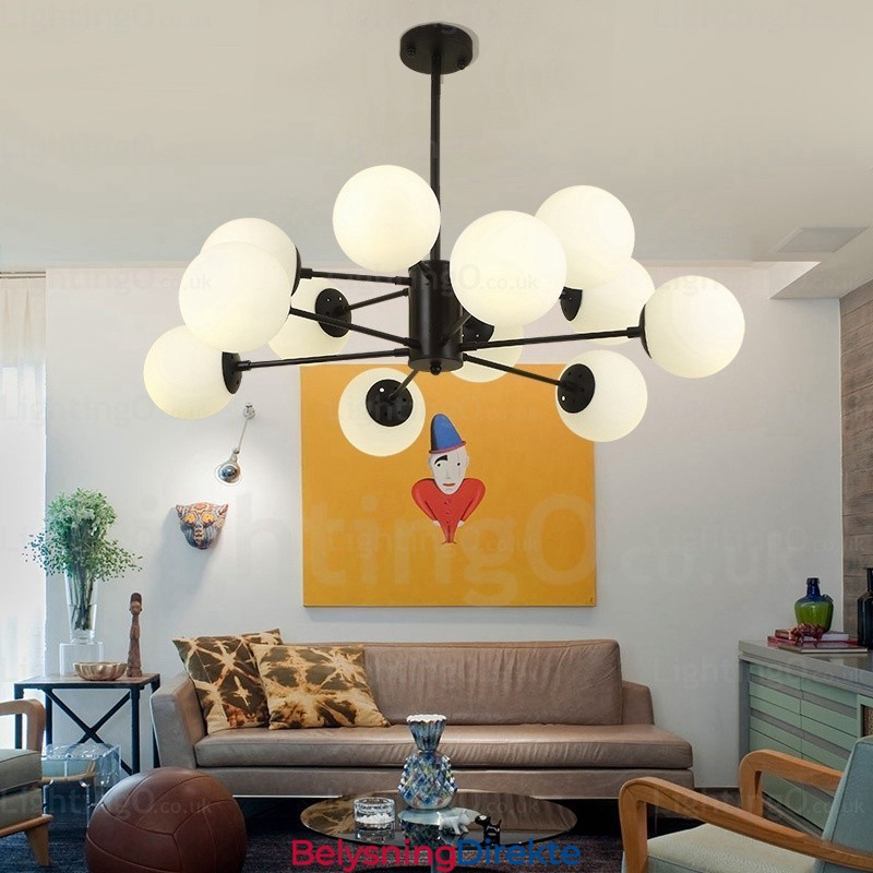 Nordisk Lysekrone Med 12 Lys Og Glassskjerm