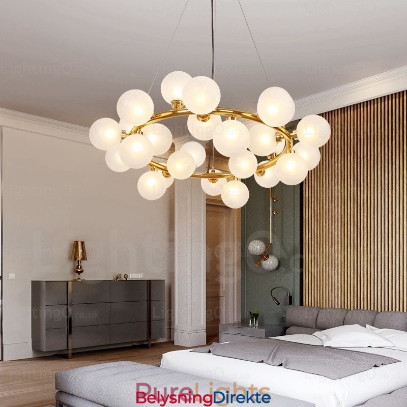 Nordisk Pendellampe Med 25 Lys Og Glassskjerm