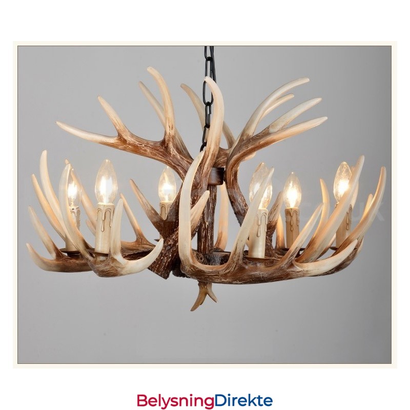 Rustikk Kunstnerisk Retro Lysekrone Med Gevir Og 6 Lys