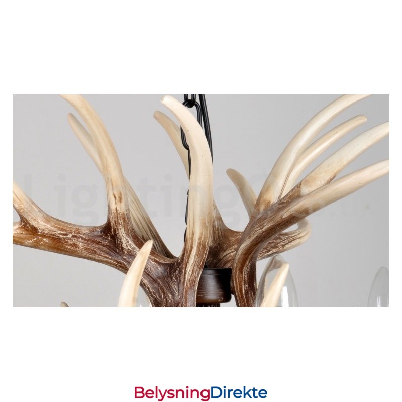 Rustikk Kunstnerisk Retro Lysekrone Med Gevir Og 6 Lys