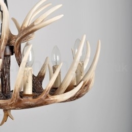 Rustikk Kunstnerisk Retro Lysekrone Med Gevir Og 6 Lys