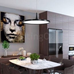 Ultratynn Nordisk Stil Med Ett Hode