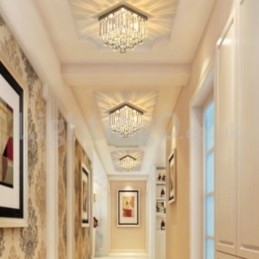 Moderne Firkantede Krystalllamper I Innfelt Form