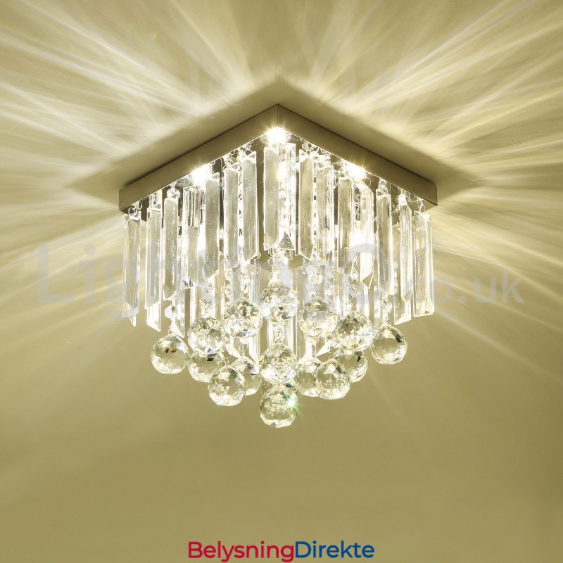 Moderne Firkantede Krystalllamper I Innfelt Form