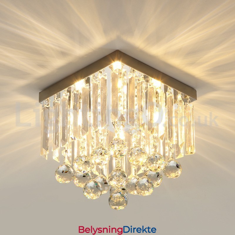 Moderne Firkantede Krystalllamper I Innfelt Form