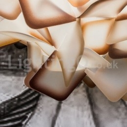 Moderne Lyskilde Med Tre Farger Og Innfelt Taklamper