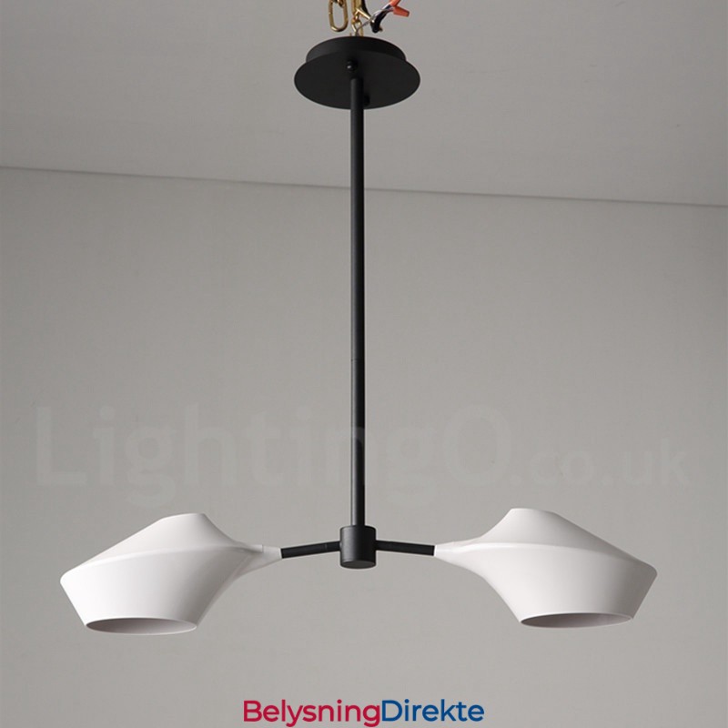 Moderne, Samtidskunstnerisk Rørlysekrone Med Hvite, Svarte Akrylskjermer