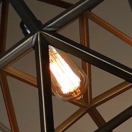 Rustikk Lysekrone I Metall I Vintagestil