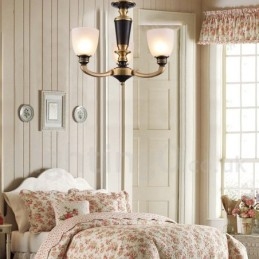 Luksuriøs Rustikk Retro Vintage Messing Anhengslysekrone Med Glassskjermer