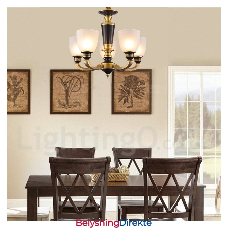 Luksuriøs Rustikk Retro Vintage Messing Anhengslysekrone Med Glassskjermer