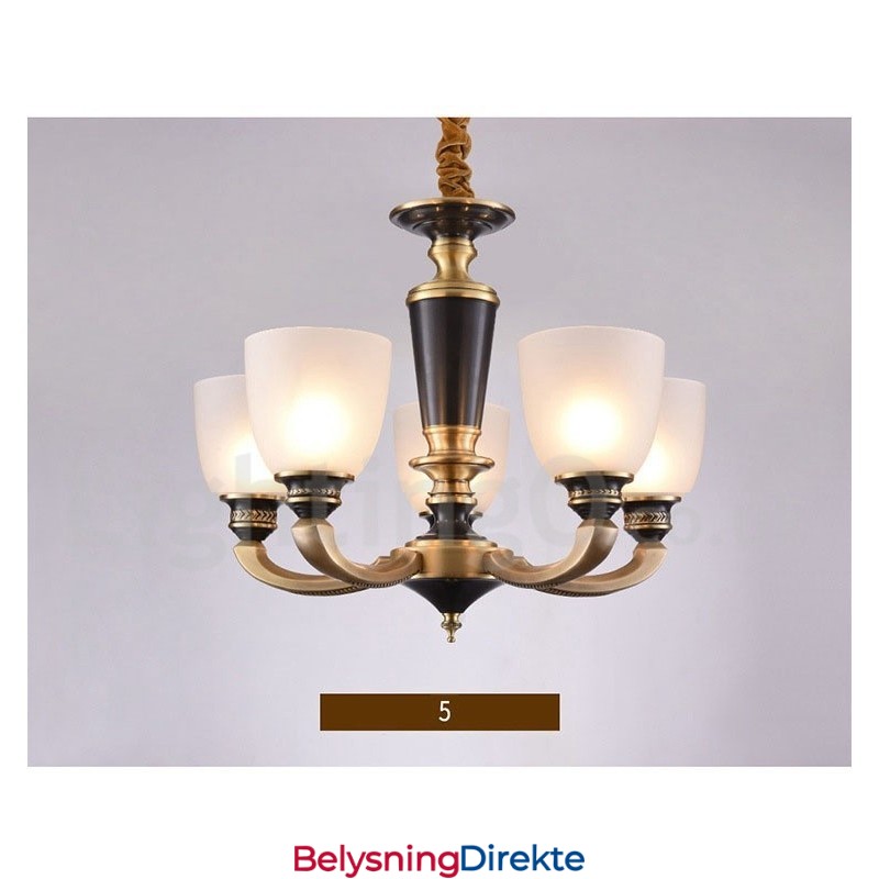 Luksuriøs Rustikk Retro Vintage Messing Anhengslysekrone Med Glassskjermer