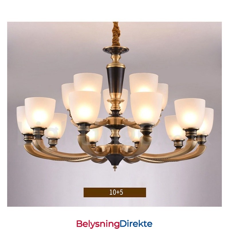 Luksuriøs Rustikk Retro Vintage Messing Anhengslysekrone Med Glassskjermer