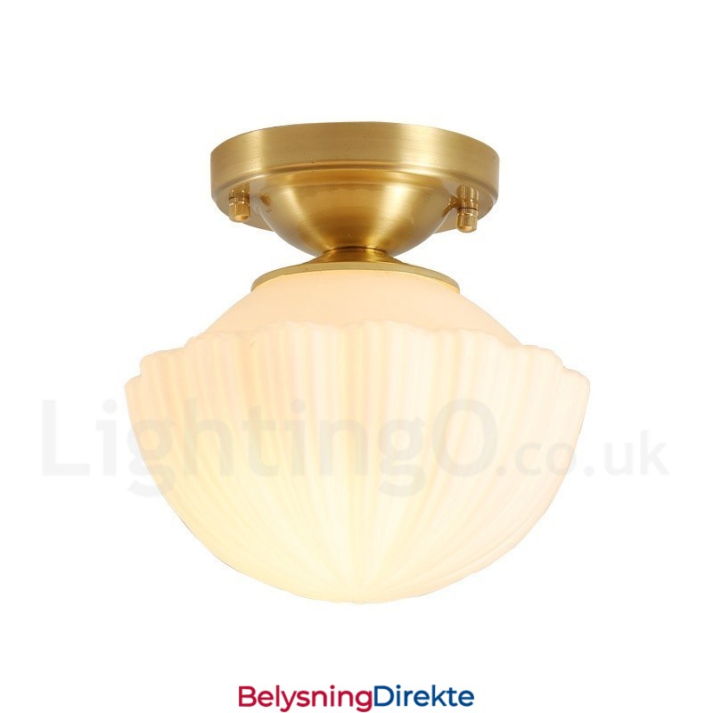 Rustikk Nordisk Stil I Ren Messing Med Innfelt Taklampe Og Glassskjerm