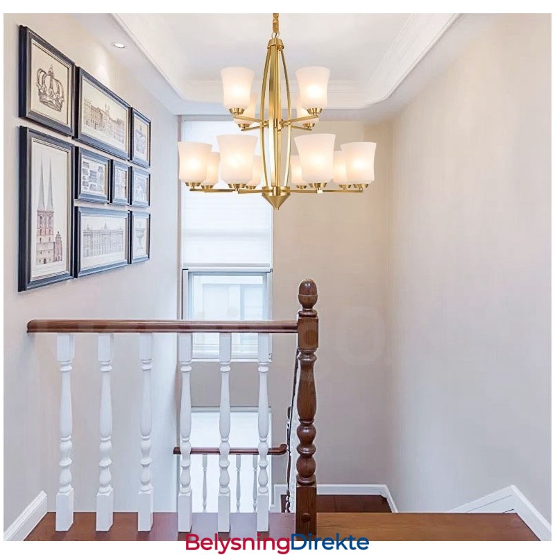 Stor, Luksuriøs, Rustikk, Retro Vintage-Lysekrone I Messing Med 12 Lys, Med Glassskjermer