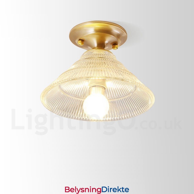 Rustikk Taklampe I Nordisk Stil I Ren Messing Med Glassskjerm