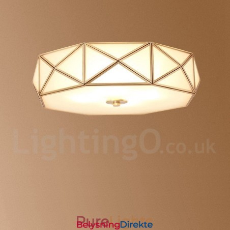 Rustikk Taklampe I Nordisk Stil I Ren Messing Med Glassskjerm