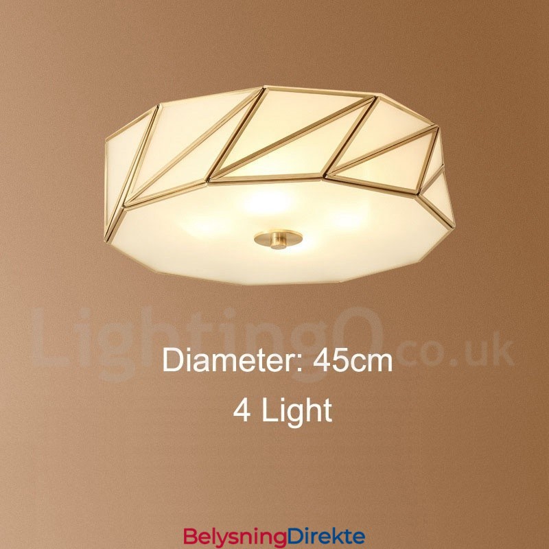 Rustikk Taklampe I Nordisk Stil I Ren Messing Med Glassskjerm