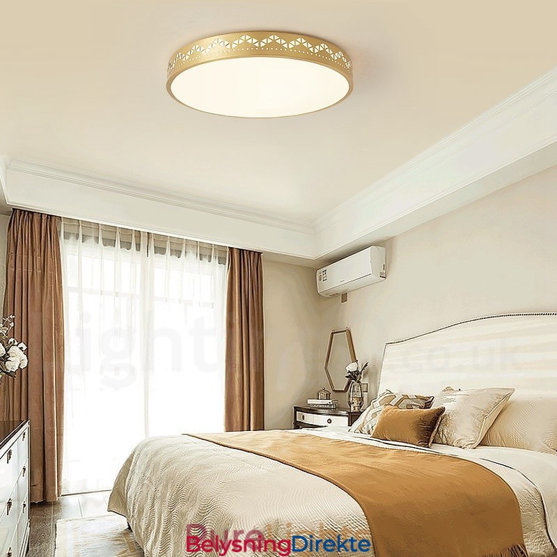 Rund Taklampe I Ren Messing, Moderne Og Moderne I Nordisk Stil Med Innfelt Tak Og Akrylskjerm