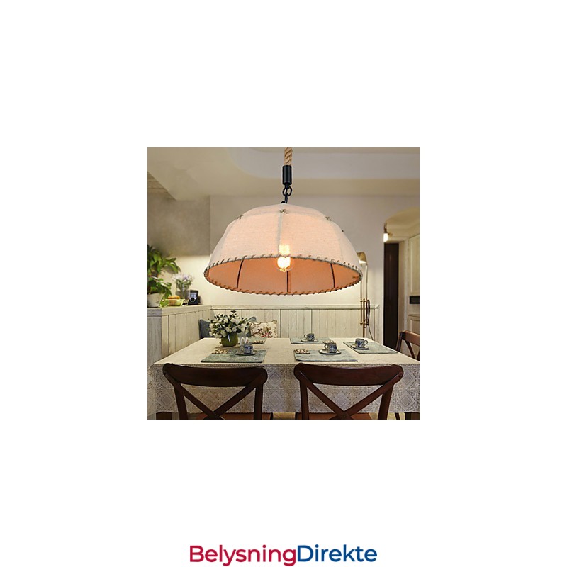 Lysekrone I Ministil, Tradisjonell Klassisk Lykt I Metall