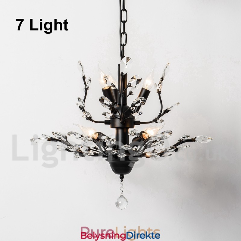 Krystalljernslysekrone Med Moderne Krystallbelysning