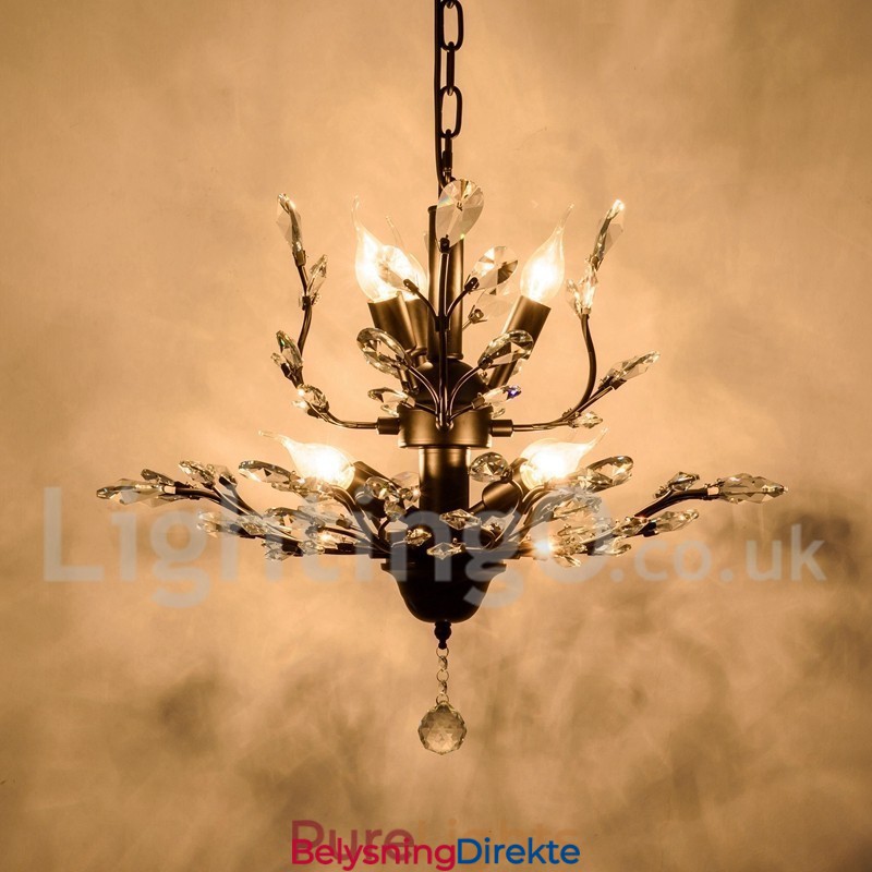 Krystalljernslysekrone Med Moderne Krystallbelysning