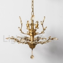 Krystalljernslysekrone Med Moderne Krystallbelysning