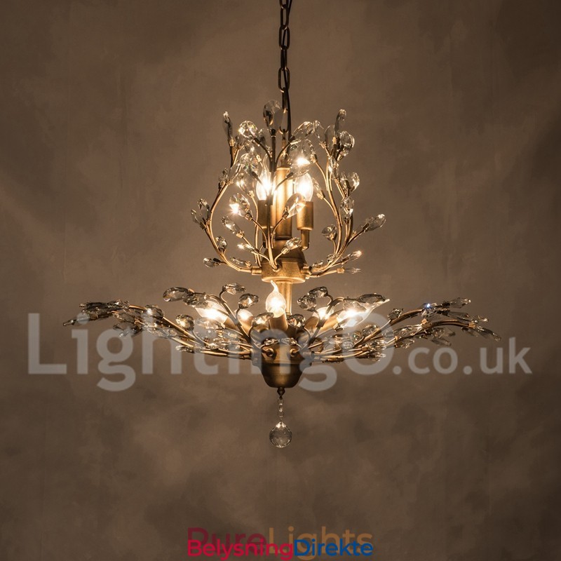 Krystalljernslysekrone Med Moderne Krystallbelysning