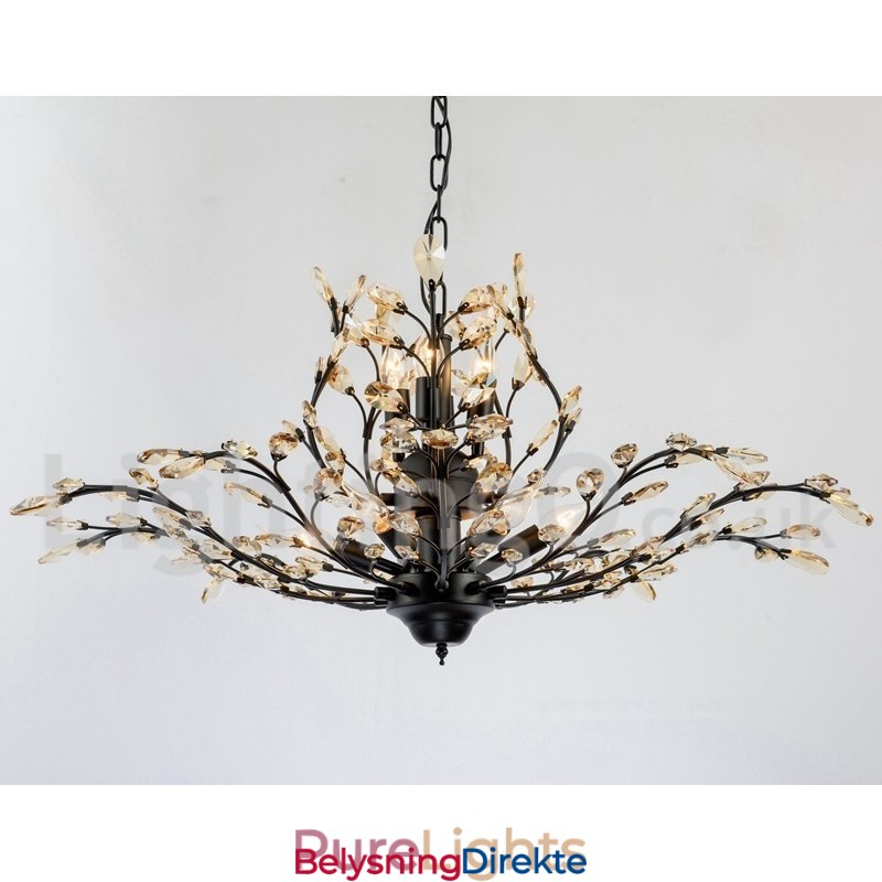 Krystalljernslysekrone Med Moderne Krystallbelysning