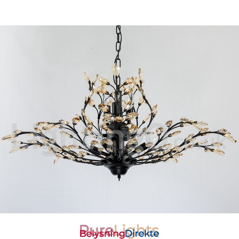 Krystalljernslysekrone Med Moderne Krystallbelysning