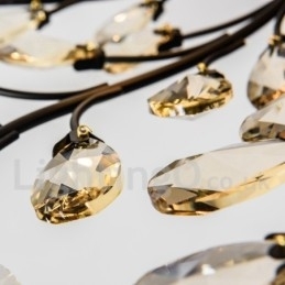 Krystalljernslysekrone Med Moderne Krystallbelysning