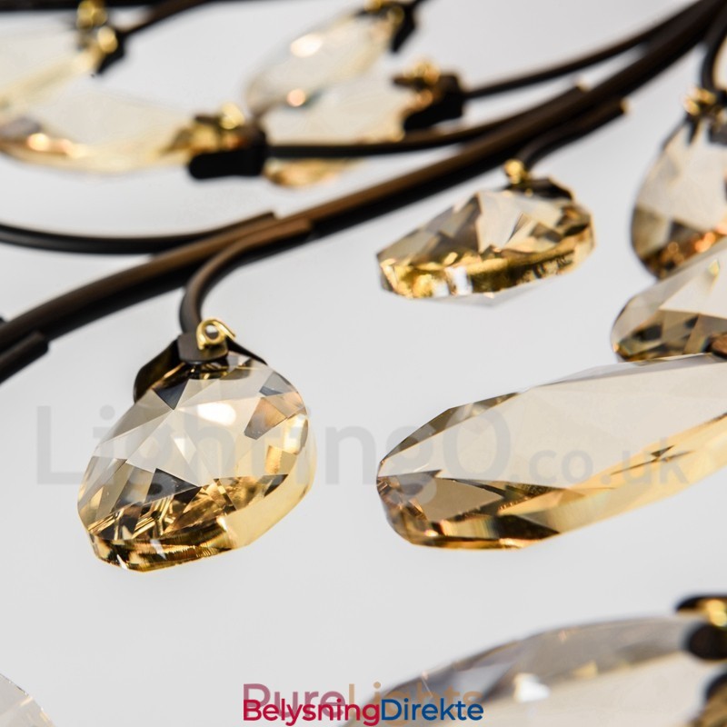 Krystalljernslysekrone Med Moderne Krystallbelysning