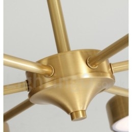 Roterbar Lysekrone I Ren Messing Med Rustikk Lodge Og Akrylskjermer