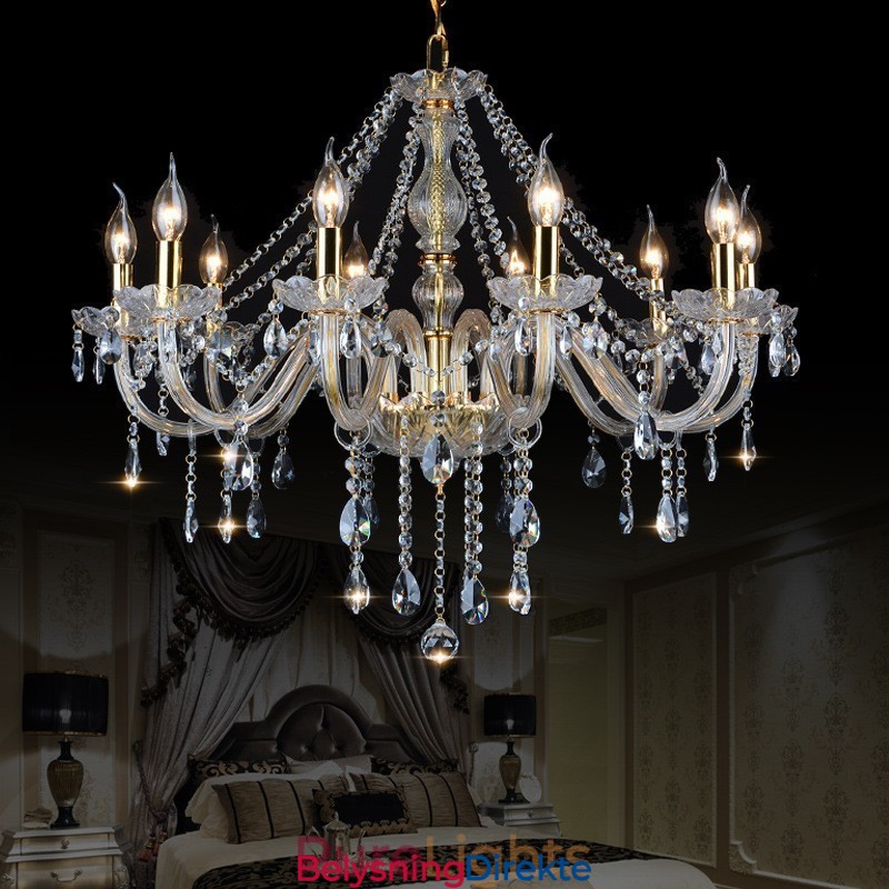 Stor K9 Krystalllysekrone Med Gullfarget Lys Og Skjermer