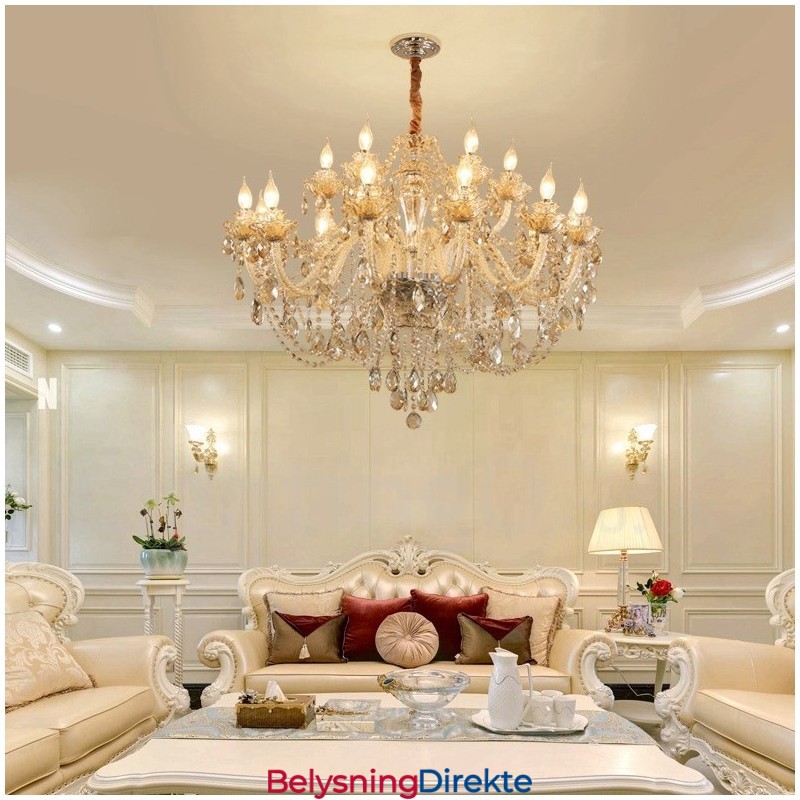 Elegant Krystalllysekrone I Konjakkfarget Med 18 (12+6) Lys