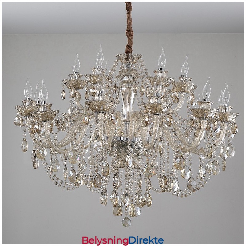 Elegant Krystalllysekrone I Konjakkfarget Med 18 (12+6) Lys