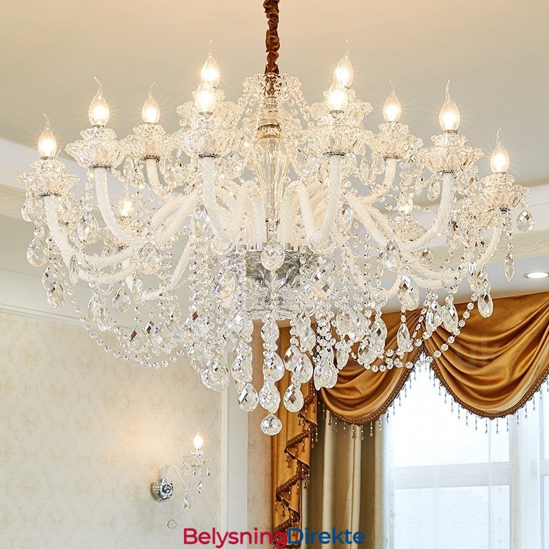 18 (12+6) Lysende Krystalllysekrone Med Hvite Armer