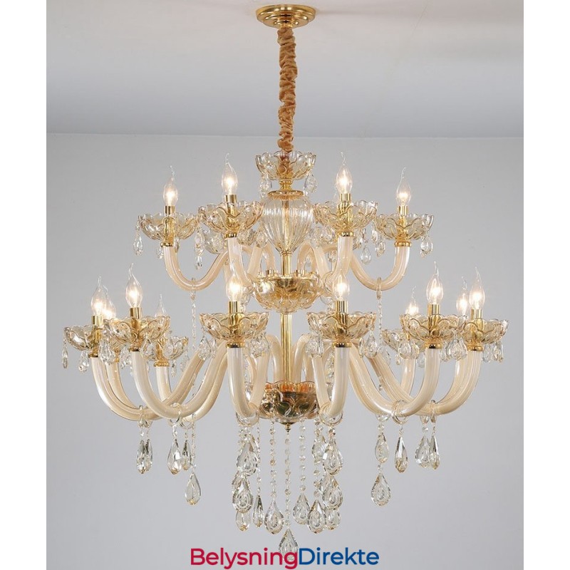 Elegant Krystalllysekrone Med 18 (12+6) Lys I Champagnefarge
