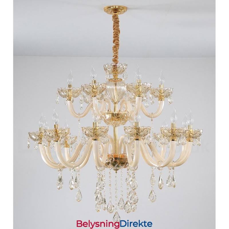 Elegant Krystalllysekrone Med 18 (12+6) Lys I Champagnefarge