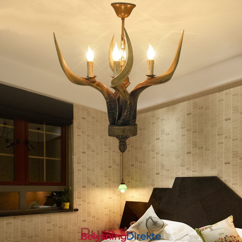 Rustikk Kunstnerisk Retro Antikk Lysekrone Med 4 Lys