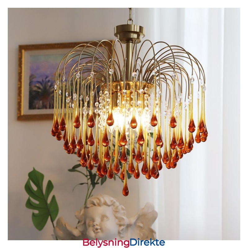 Lysekrone I Glass Med Vanndråper