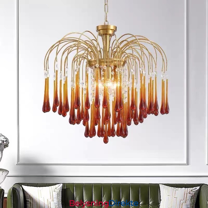 Lysekrone I Glass Med Vanndråper