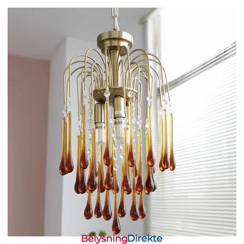 Lysekrone I Glass Med Vanndråper