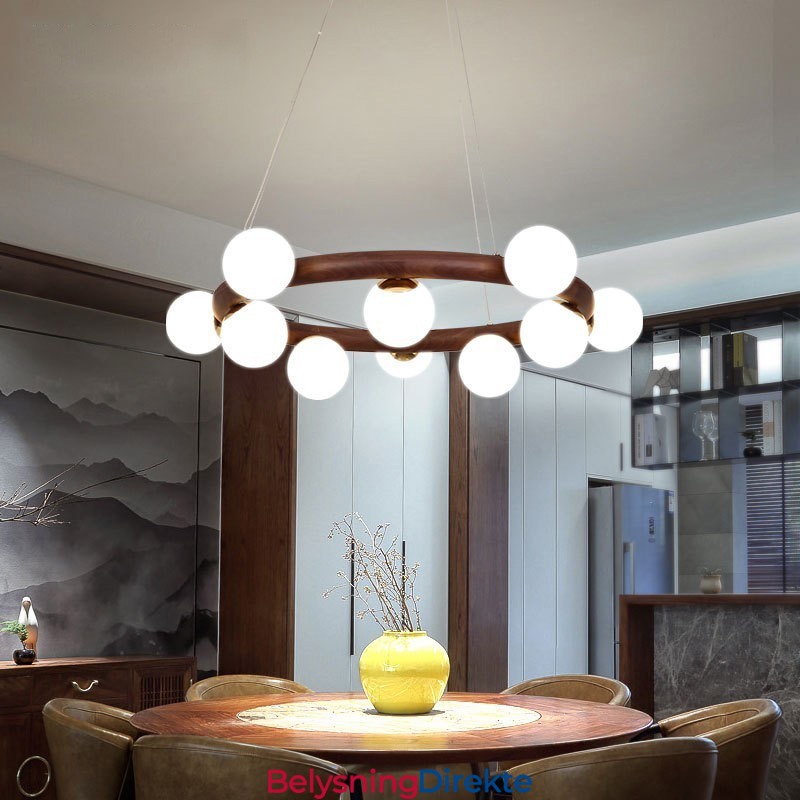 Nordic Ring Enkel Lysekrone I Svart Valnøttre Med Bønneskjermer