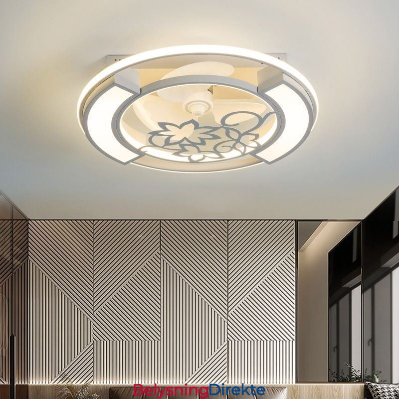 Takvifter I Europeisk Stil Med Lys