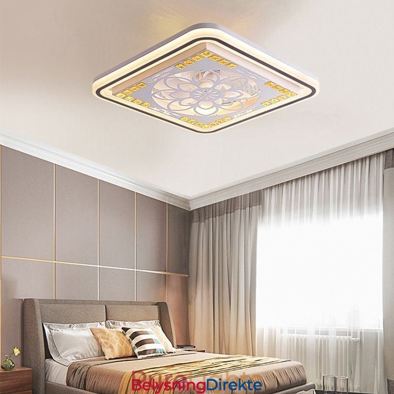 Intelligent Takvifte Med Trinnløs Dimming Og Dekorasjon