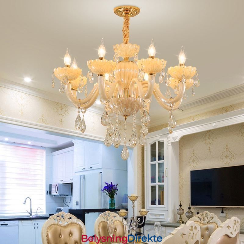 Iøynefallende Krystalllysekrone I Europeisk Konjakkfarget Taklampe Med Glasshus, 8 Lys