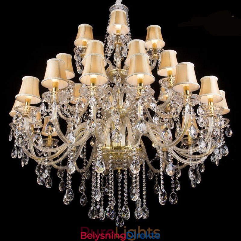 Europeisk Krystalllysekrone Med 32 Lys I Taklampe