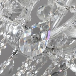 Europeisk Krystalllysekrone I Tak Med 24 Lys